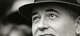 Gorbatschow, Dalos, Biographie, Mensch und Macht