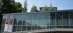 Haupteingang des Museums der Okkupationen und des Freiheitskampfes © Bundesstiftung Aufarbeitung