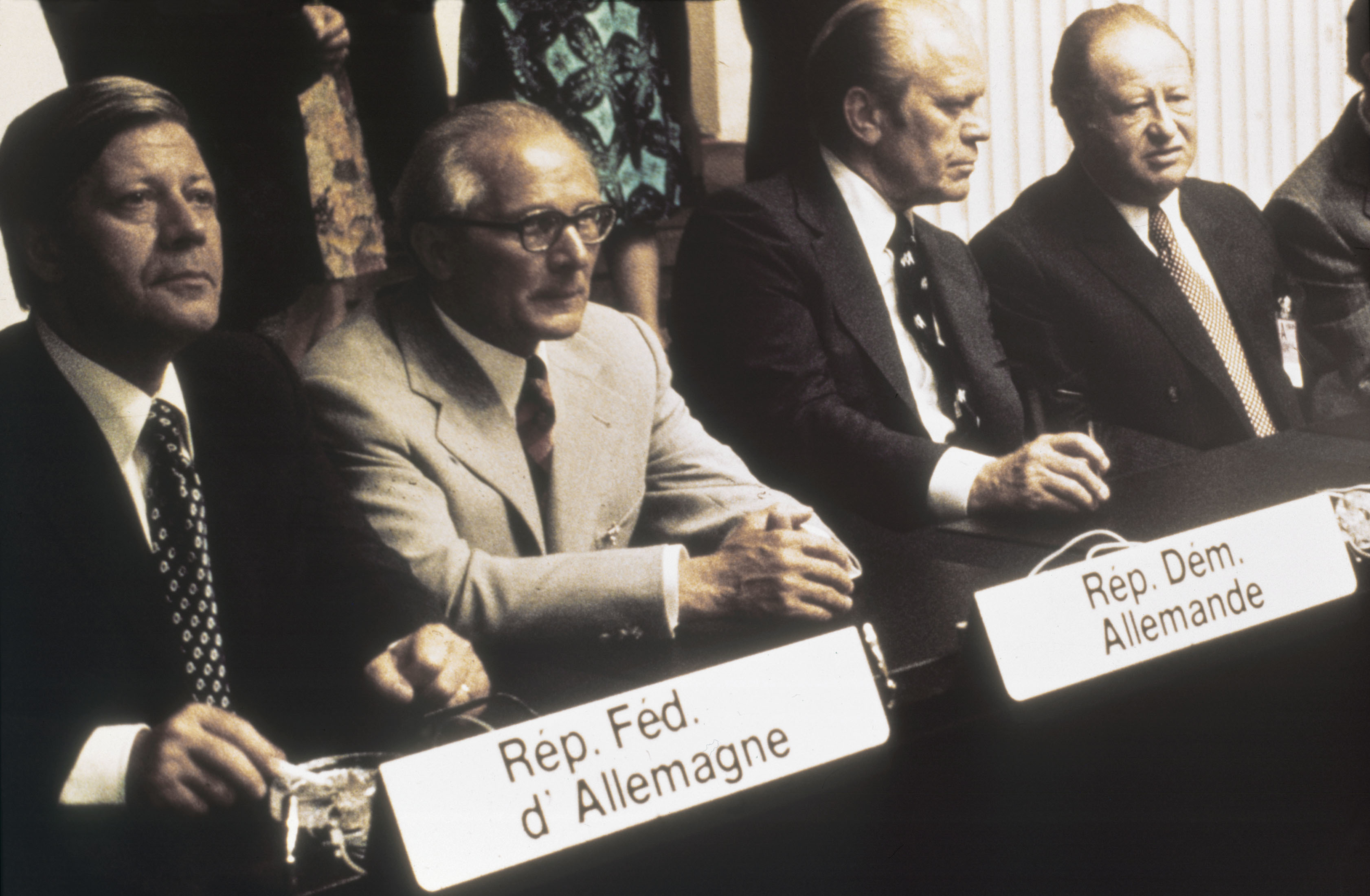 V.li. Helmut Schmidt (Bundesrepublik Deutschland), Erich Honecker (DDR), Gerald Ford (USA) und Bruno Kreisky (Oesterreich), auf KSZE in Helsinki, 30. Juli 1975, picture-alliance / akg-images